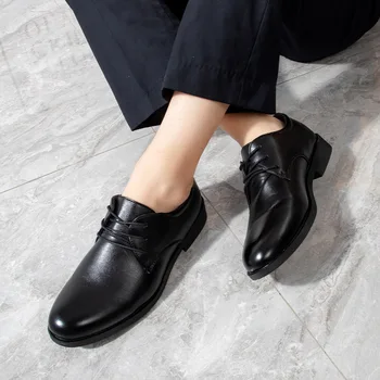 Нова мъжка Кожена обувки, Британска бизнес Корея, Мъжки вариант, Тенденция Износостойкая официалната Ежедневни Обувки, Мъжки обувки Дантела Misalwa