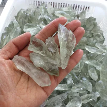 1 кг висококачествена Топъл естествени необработени зелен кристален камък
